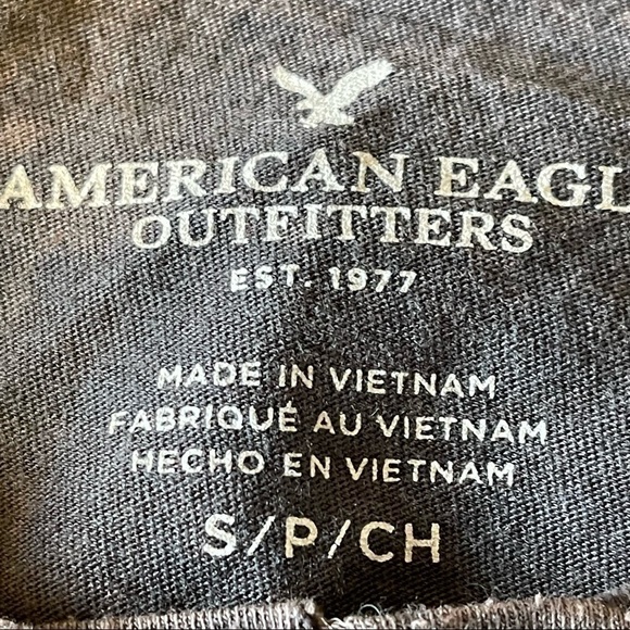 American Eagle crop short sleeve graphic t-shirt size small factory worn look - Picture 4 of 8